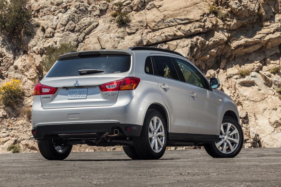  Mitsubishi Outlander Sport 2013 года  (фото 46 из 83)